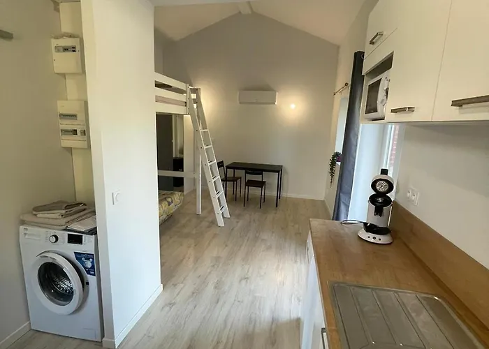 アパート Maisonnette Proche Du Centre Ville, Parking Et Jardin カストル